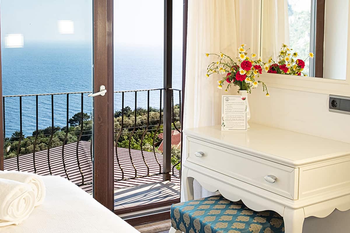 panoramic studio suite | 1 bedroom, frette italian sheets, premium bedding