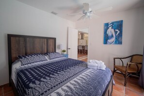 4 habitaciones, tabla de planchar con plancha, wifi y ropa de cama 