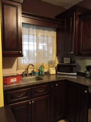 Kühlschrank, Ofen, Herdplatte, Toaster