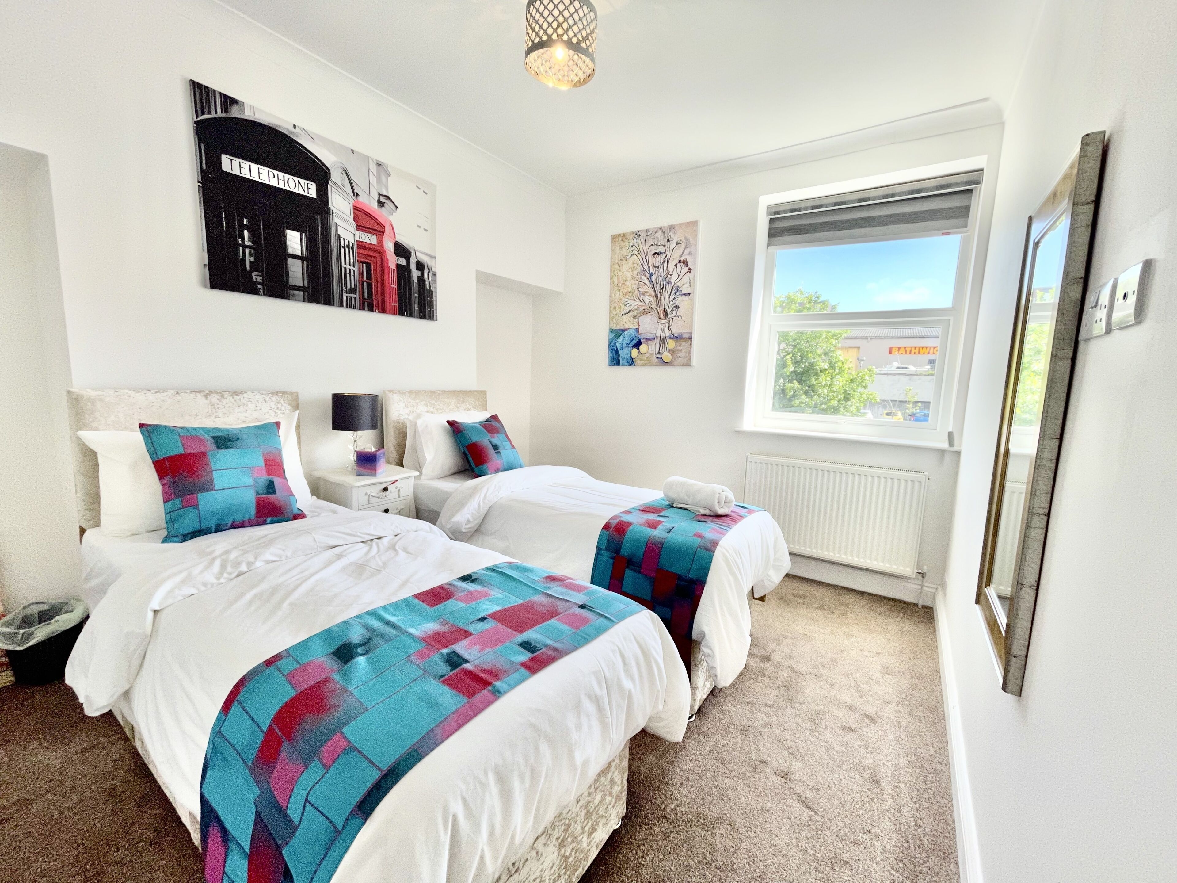 3 bedrooms, iron/ironing board, WiFi, bed sheets