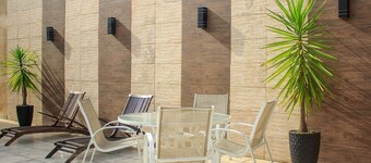 Piscina Aquecida, Ar Condicionado, Área Gourmet, Bilhar