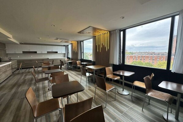 Desayuno continental incluido todos los días