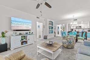 Smart-TV, DVD-Player, Bücher, Streaming-Dienste