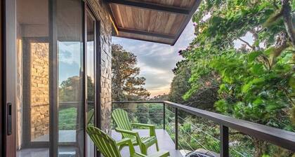 Cougar Monteverde/3k to center+wine+itenerary+farm