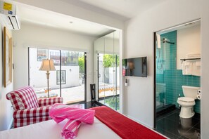 4 habitaciones, tabla de planchar con plancha y cuna de viaje