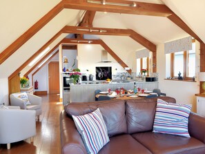 Dining - Bucket & Spade (Lyme Regis)