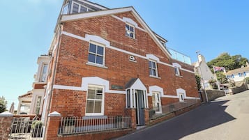 Cottage | Front of property