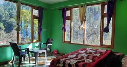 Mountains Calling Cafe