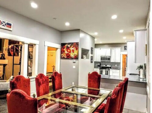 Elegant & Updated, For People of all Sizes READ