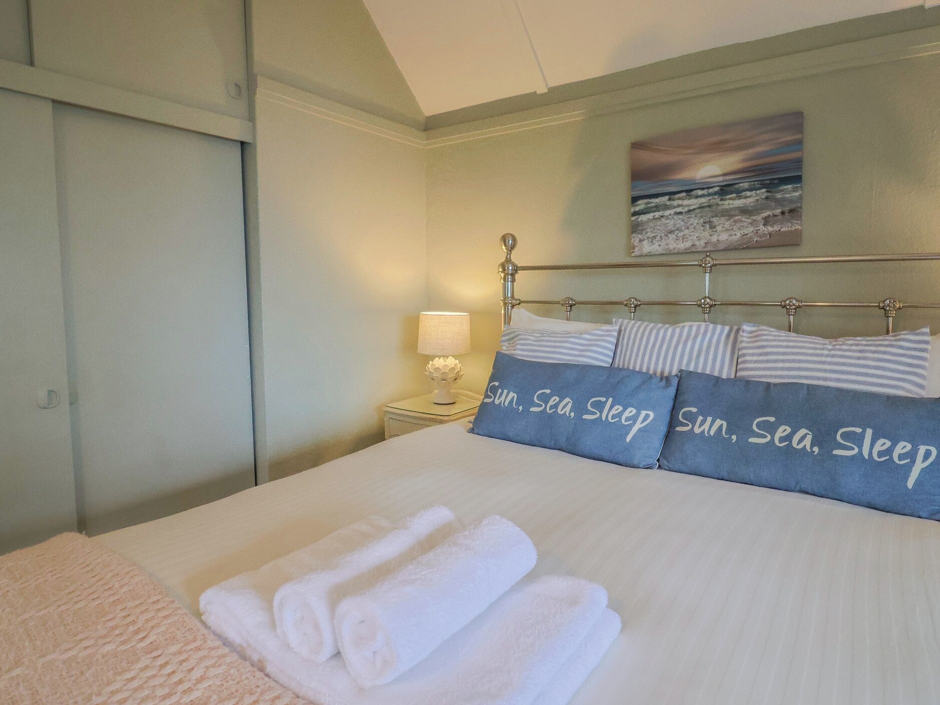 2 bedrooms, WiFi (free), individually decorated, individually furnished