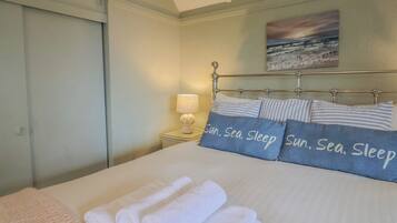 2 bedrooms, WiFi (free), individually decorated, individually furnished