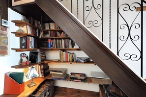 Cottage | Interior
