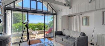 Little West Hill Studio