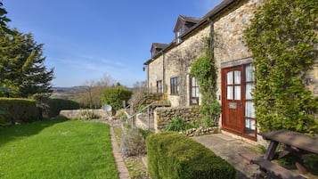 Cottage | Outdoor dining