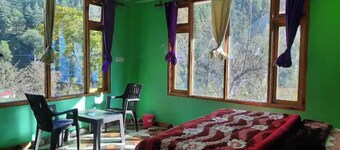 Mountains Calling Cafe #3