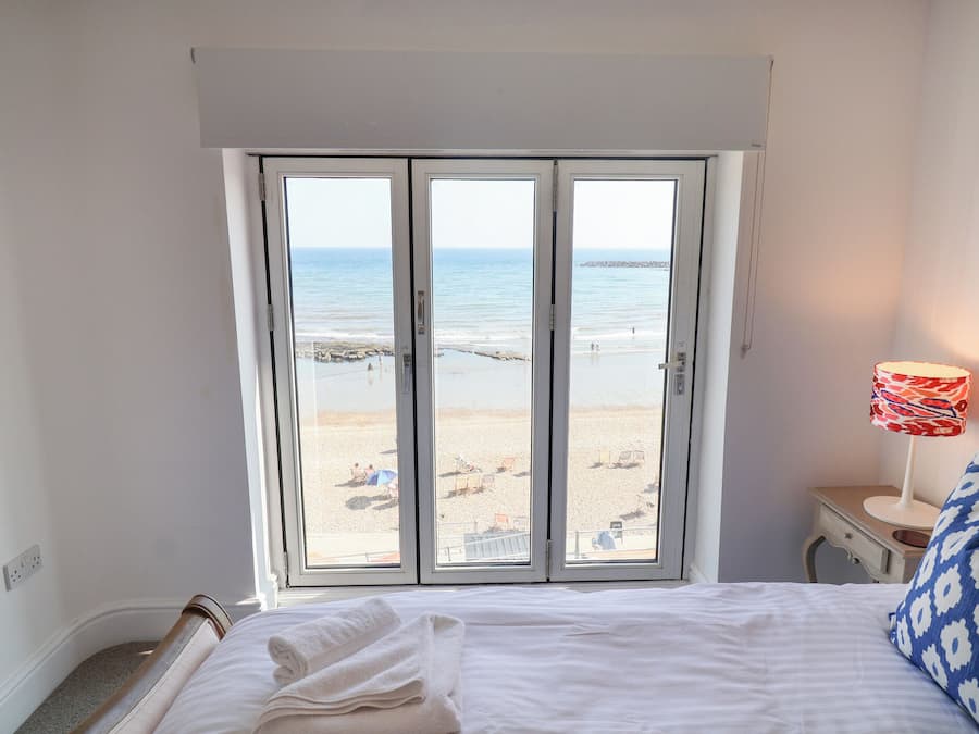 1 chambre, décoration personnalisée, ameublement personnalisé