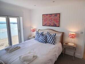 Casa de campo | 1 habitación, decoración personalizada y muebles diferentes