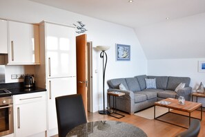 Cottage | Interior - 5 Coram Tower (Lyme Regis)