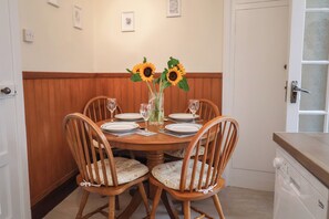 Cottage | Dining - 3 Dolphin Cottages (Lyme Regis)