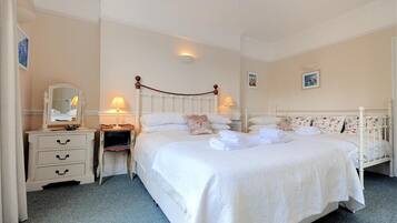 2 bedrooms, free WiFi, individually decorated, individually furnished