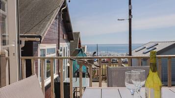 Cottage | Outdoor dining