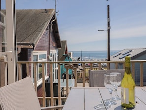 Cottage | Outdoor dining