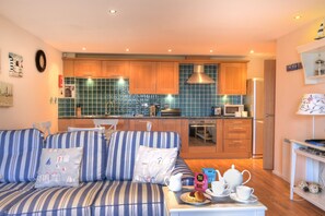 Casa de campo | Sala de estar | TV, DVD player