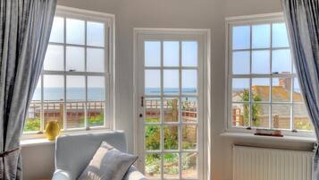 Cottage | 3 bedrooms, individually decorated, individually furnished, free WiFi