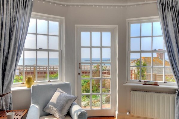 Cottage | 3 bedrooms, individually decorated, individually furnished, free WiFi - Ross House (Lyme Regis)