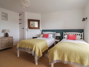 Chaumière | 2 chambres, décor unique, ameublement unique, accès au Wi-Fi (inclus)