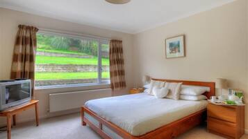 Cottage | 3 bedrooms, individually decorated, individually furnished, free WiFi