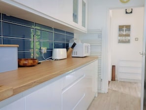 Cottage | Interior