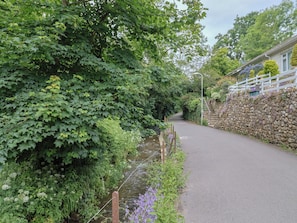 Cottage | Property grounds