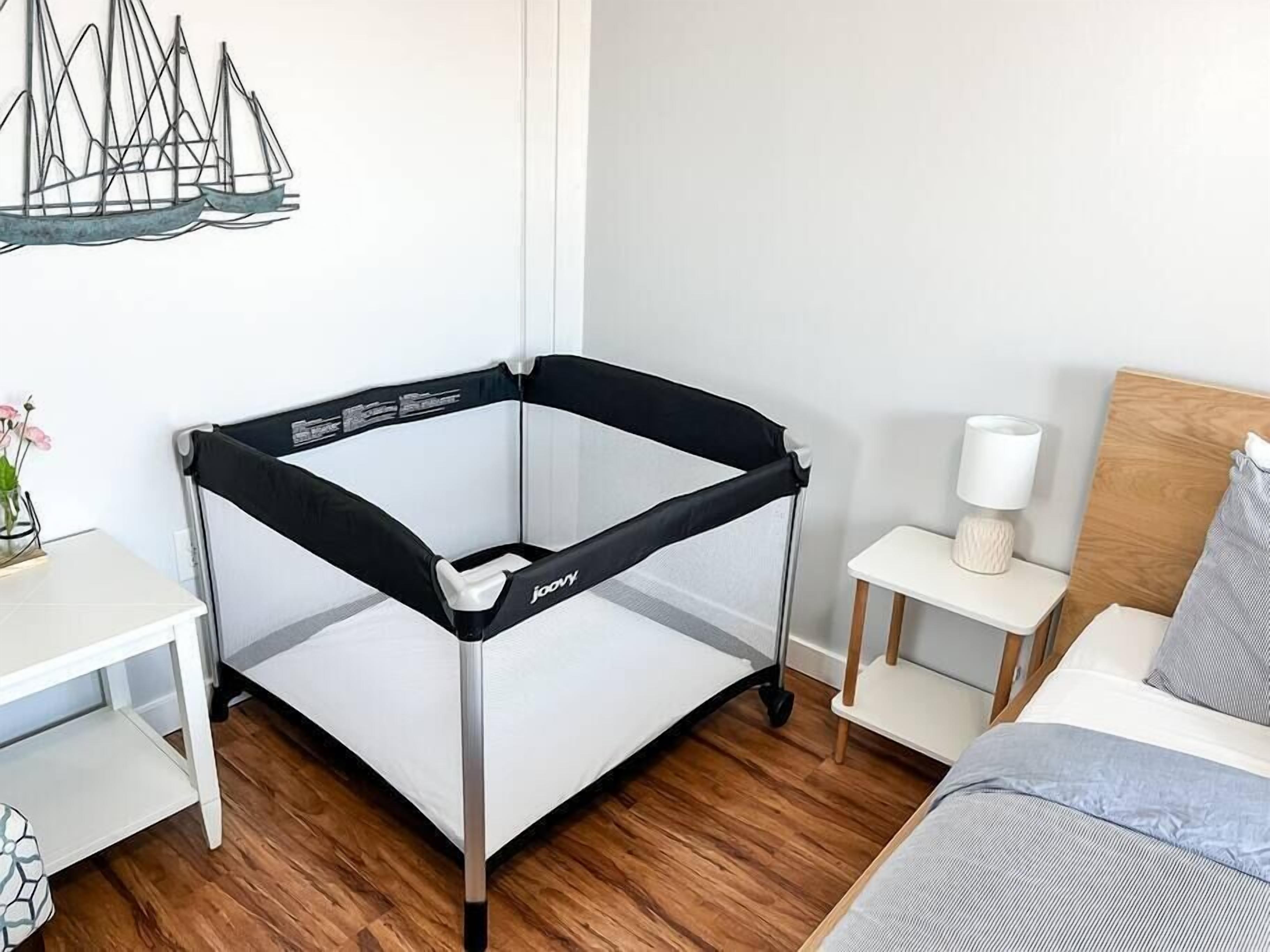 2 makuuhuonetta, työpöytä, silitysrauta/-lauta, Wi-Fi