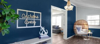 Anchors Away - Relaxing Cottage Minutes from Lake