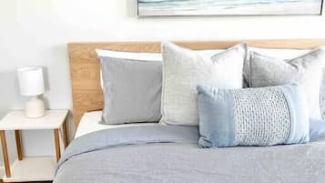 2 Schlafzimmer, Schreibtisch, Bügeleisen/Bügelbrett, WLAN