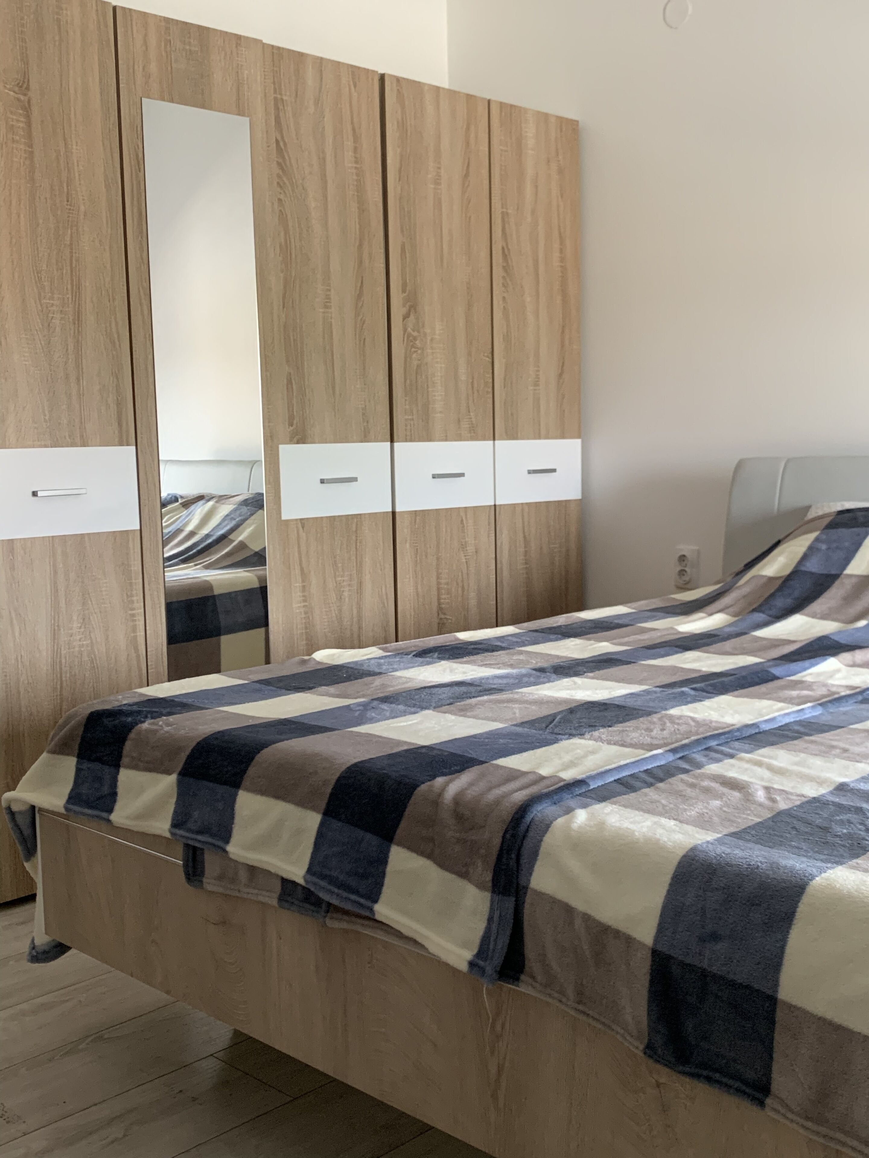 3 chambres, fer et planche à repasser, Wi-Fi gratuit