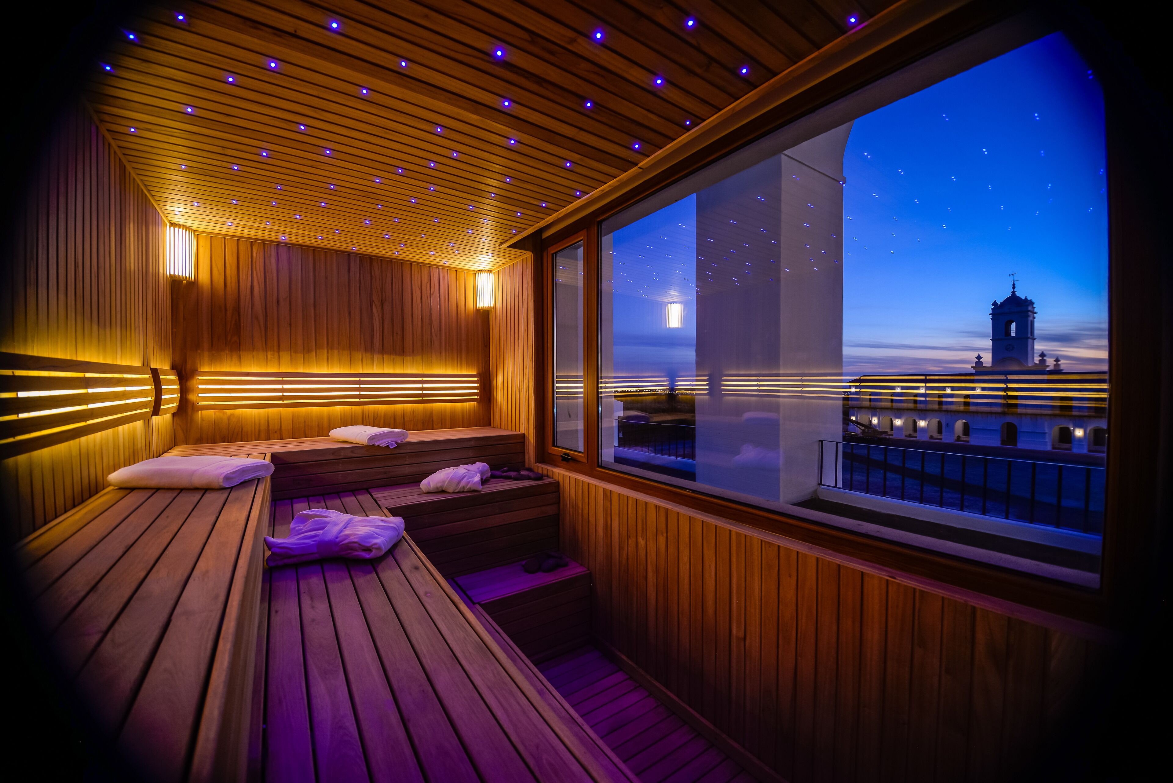 Couples treatment room(s), body treatments, hydrotherapy