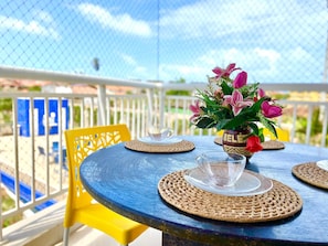 Apartment | Outdoor dining