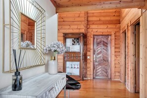 Interior - Incredible wooden villa with sea views! (Algeciras)