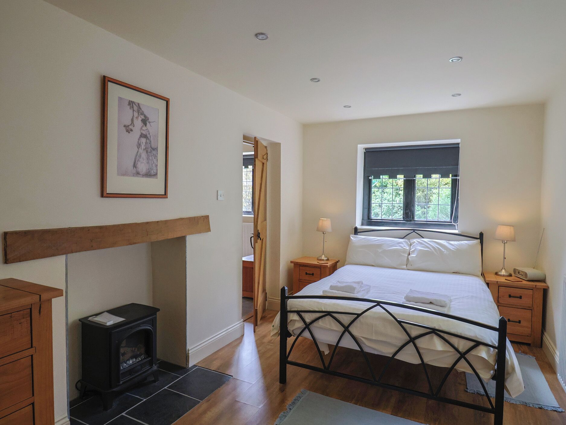 3 bedrooms, individually decorated, individually furnished, free WiFi