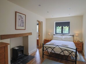 3 bedrooms, individually decorated, individually furnished, free WiFi