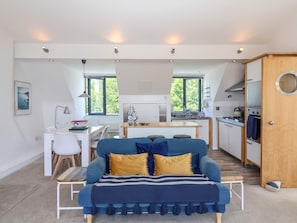 Cottage | Living area