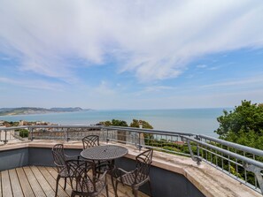 Cottage | Front of property - The Penthouse (Lyme Regis)