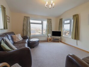 Cottage | Living area