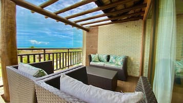 Exclusive Apartment | Lanai