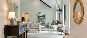 Secluded 5-Acre Waterfront view near Williamsburg