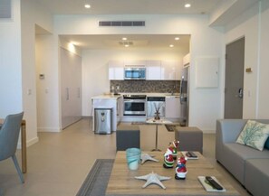 Family Apartment | Private kitchen - Apartamento Familiar Eagle Beach Aruba (Oranjestad)