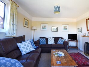 Cottage | Living room | DVD player