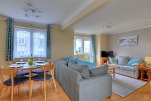 Cottage | Living room